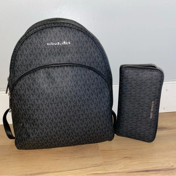 Michael kors abbey large signature print backpack Michael Kors Jaycee Large Backpack, Black Signature PVC  main image 2